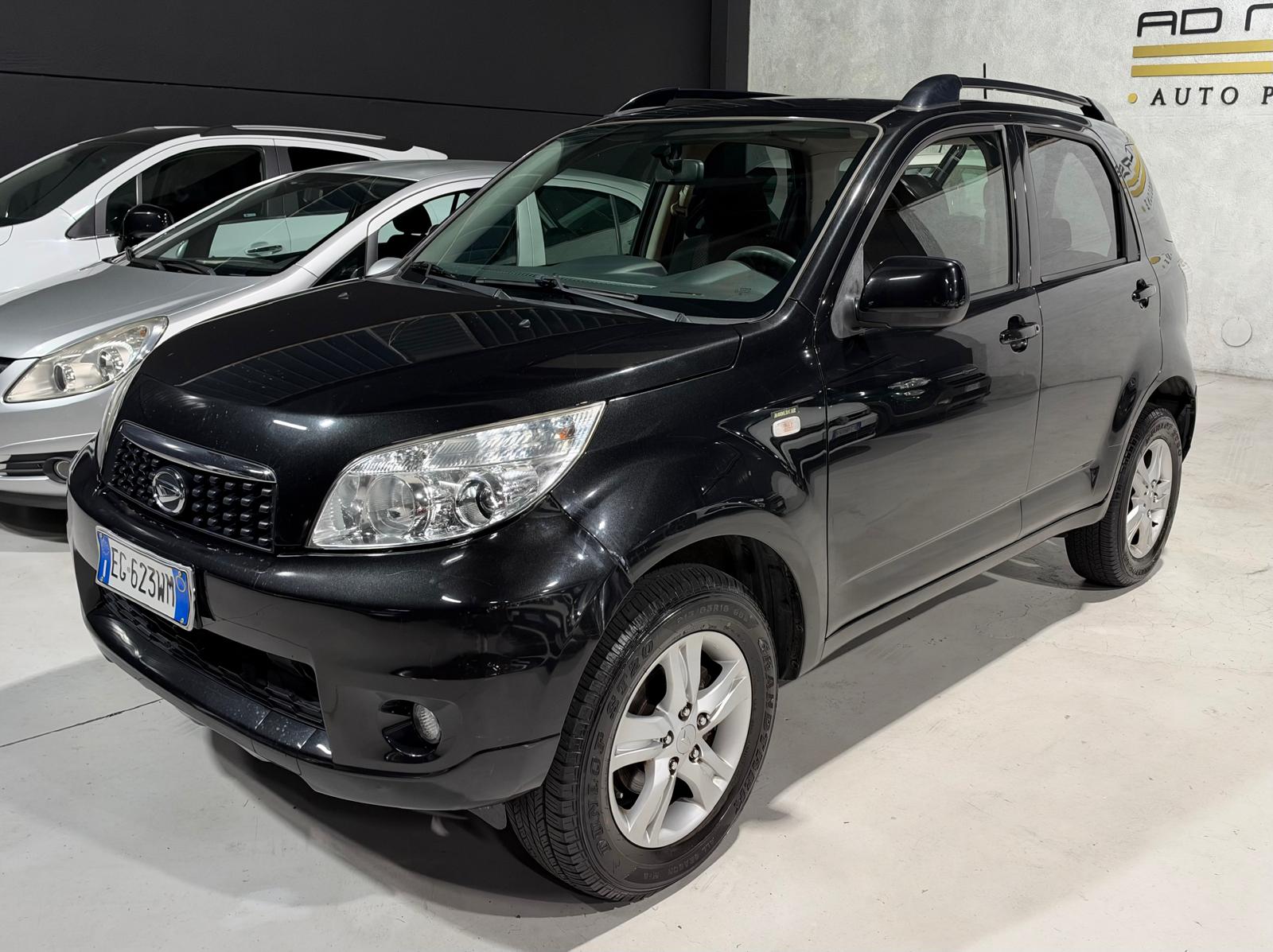 Daihatsu Terios GPL 4X4+Blocco Differenziale - foto 3 di 4