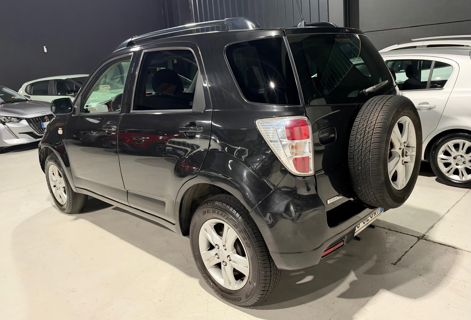 Daihatsu Terios GPL 4X4+Blocco Differenziale - foto 4 di 4