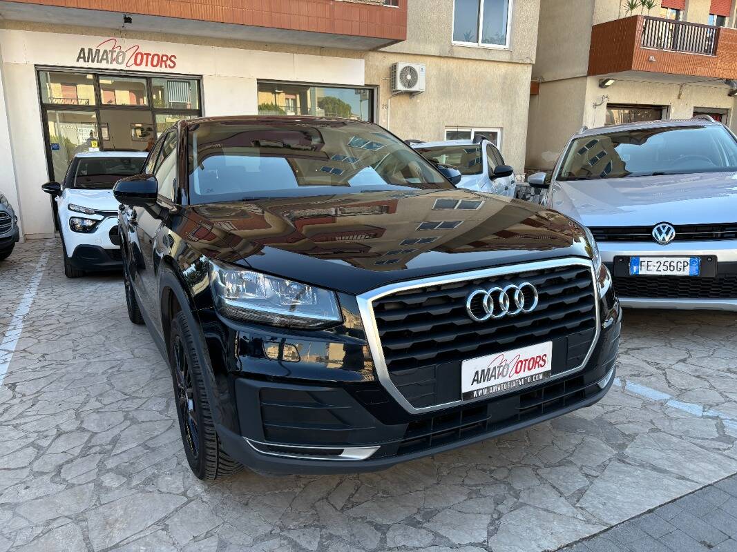 Audi Q2 1.6 tdi Business s-tronic - foto 3 di 18