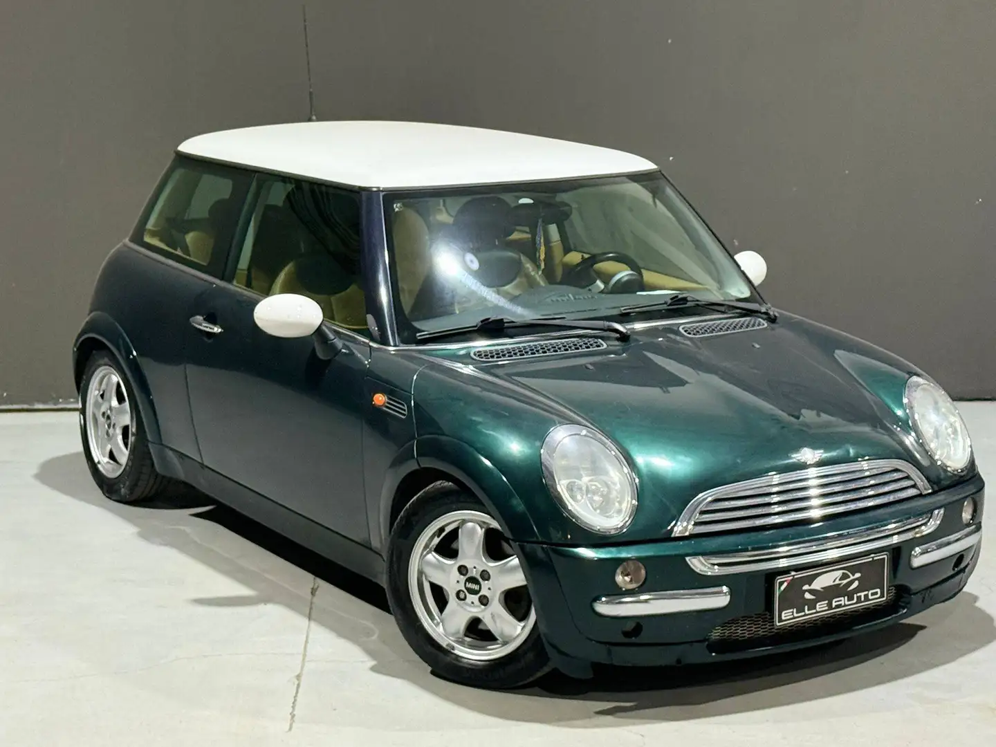 MINI Cooper Mini 1.6 Cooper - foto 2 di 4