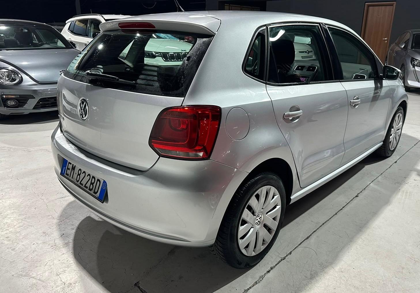 Volkswagen Polo Benzina 5 posti neopatentati - foto 4 di 4