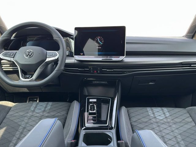 Volkswagen Golf Nuova Golf R-Line Plus 1.5 eTSI ACT 85 kW (115 CV) nuovo a ARZIGNANO