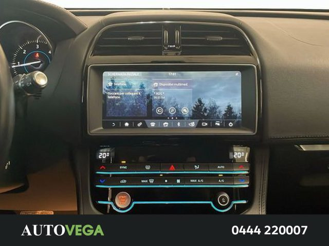 Jaguar F-Pace 2.0d i4 chequered flag awd 180cv auto my20 usato a ARZIGNANO