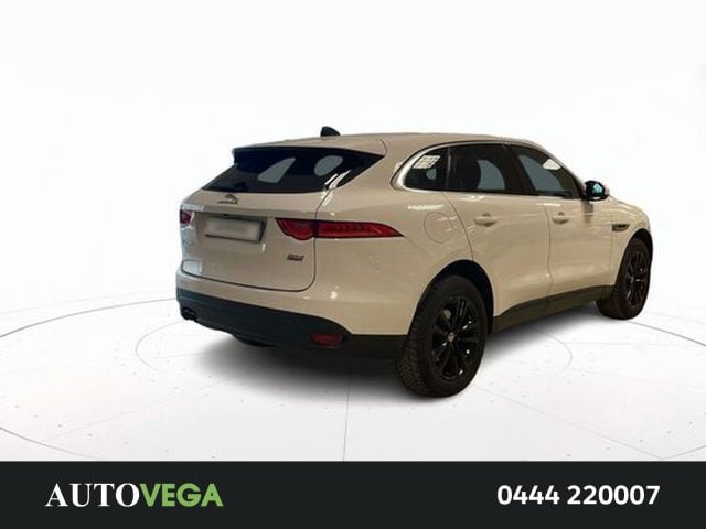 Jaguar F-Pace 2.0d i4 chequered flag awd 180cv auto my20, del 2019, 88.575 km, in vendita a Arzignano (VI)