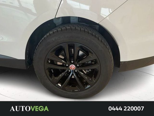Jaguar F-Pace 2.0d i4 chequered flag awd 180cv auto my20, del 2019, 88.575 km, in vendita a Arzignano (VI)