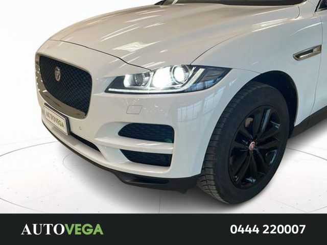Jaguar F-Pace 2.0d i4 chequered flag awd 180cv auto my20 usato a ARZIGNANO