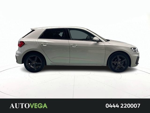 Audi A1 sportback 25 1.0 tfsi s line edition s-tronic my20, del 2024, 10.495 km, in vendita a Arzignano (VI)