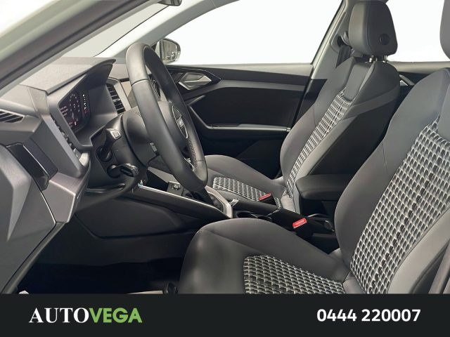 Audi A1 sportback 25 1.0 tfsi s line edition s-tronic my20, del 2024, 10.495 km, in vendita a Arzignano (VI)