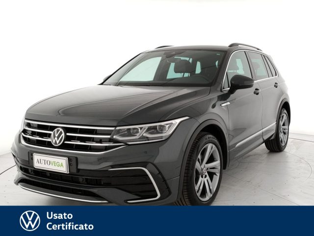 Volkswagen Tiguan 2.0 tdi r-line 4motion 150cv dsg usato a ARZIGNANO