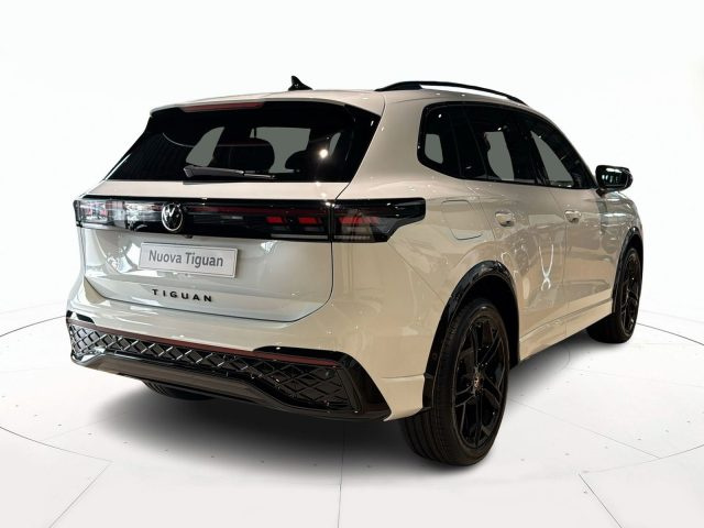 Volkswagen Tiguan Nuova Tiguan R-Line Plus 2.0 TDI SCR 110 kW (150 C - foto 3 di 4