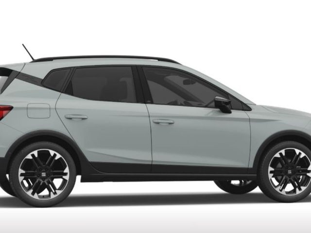 SEAT Arona 1.0 ecotsi fr 95cv - foto 2 di 3