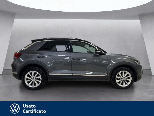 Volkswagen T-Roc 1.5 tsi style - foto 3 di 4