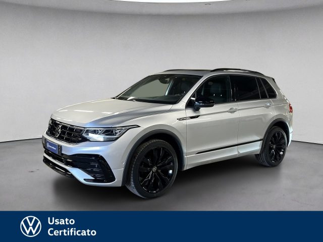 Volkswagen Tiguan 2.0 tdi r-line 4motion 150cv dsg usato a ARZIGNANO
