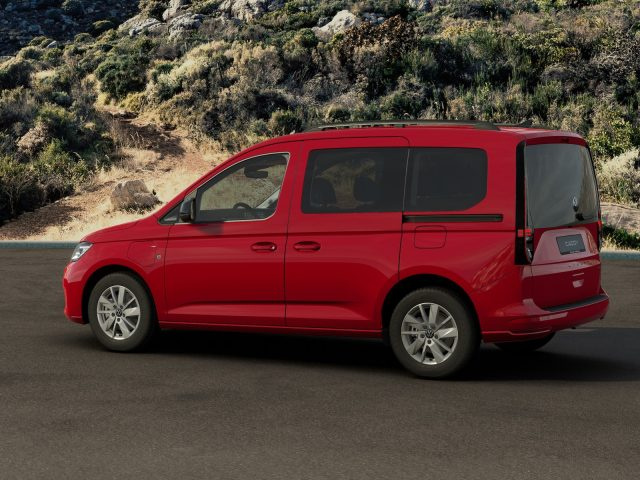Volkswagen Caddy 1.5 phev 150cv life dsg - foto 3 di 4