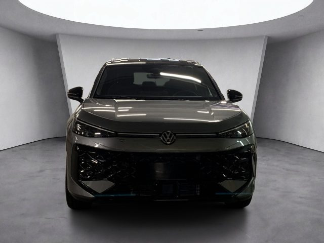 Volkswagen T-Roc 1.5 etsi r-line 150cv dsg - foto 2 di 4