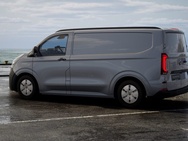 Volkswagen Transporter t7 t7 26 2.0 tdi 110cv l1 - foto 3 di 4