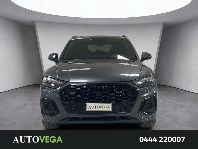 Audi Q5 sportback 40 2.0 tdi mhev 12v s line quattro s-tro - foto 2 di 4