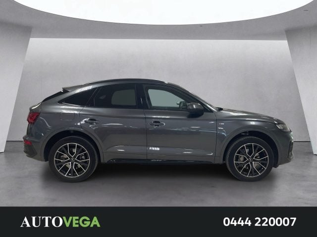 Audi Q5 sportback 40 2.0 tdi mhev 12v s line quattro s-tro - foto 3 di 4