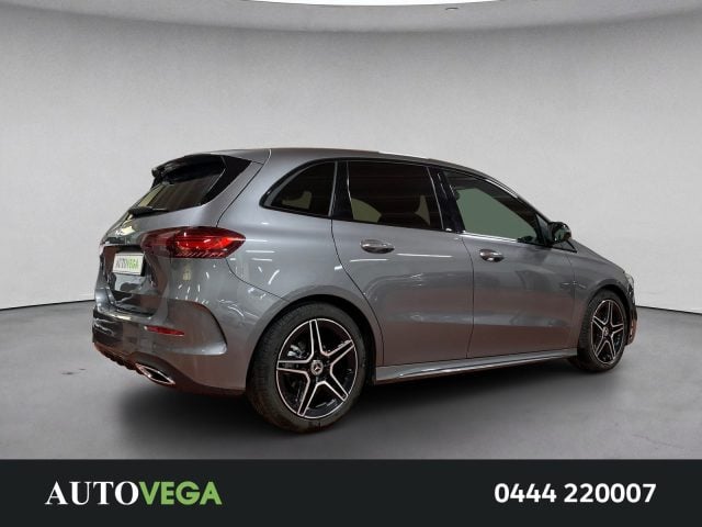 Mercedes-Benz B 180 180 d amg line premium plus auto - foto 4 di 4
