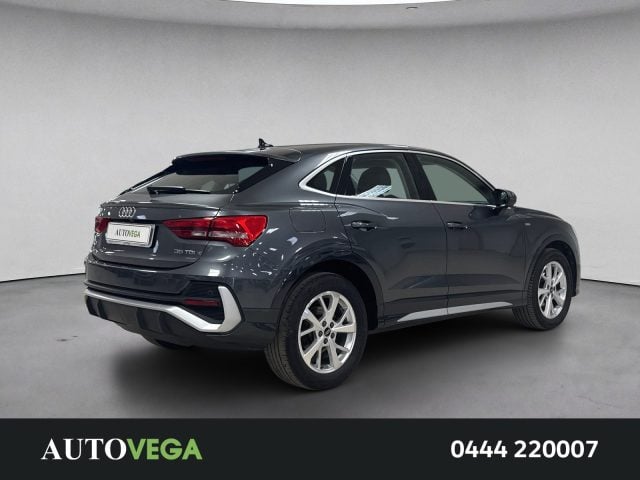 Audi Q3 sportback 35 2.0 tdi s line edition s-tronic - foto 4 di 4