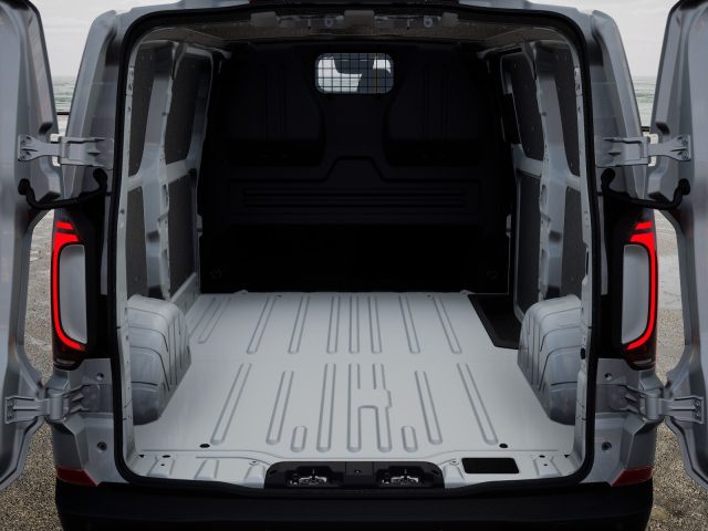 Volkswagen Transporter t7 t7 28 2.0 tdi 110cv l1 - foto 3 di 4