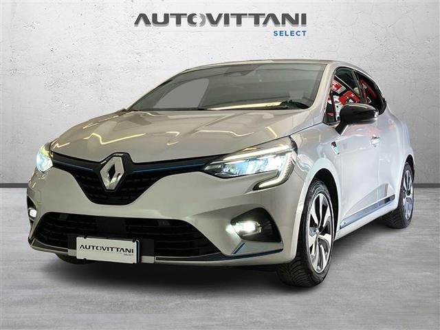 Renault Clio 5 Porte 1.6 E-TECH Hybrid 140cv Serie Limitat semestrale a COMO