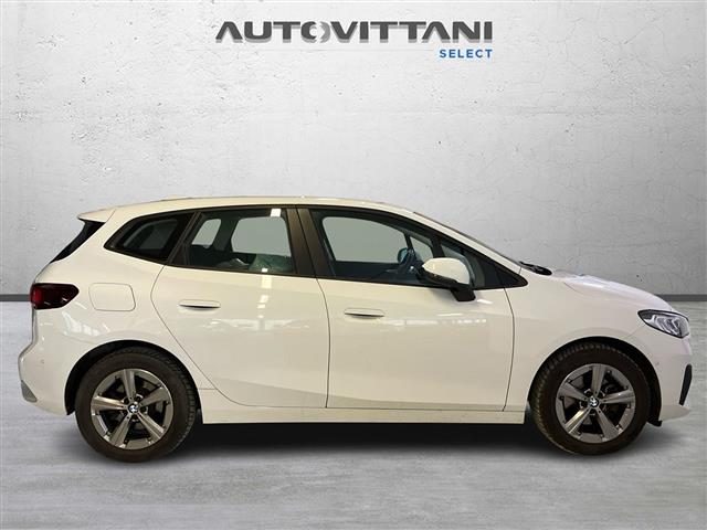 BMW 218 Serie 2 Active Tourer d DCT - foto 4 di 4