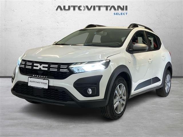 Dacia Sandero Stepway 1.0 tce Comfort 90cv, del 2023, 29.068 km, in vendita a Como (CO)