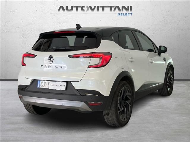 Renault Captur 1.3 mild hybrid Esprit Alpine - foto 4 di 4