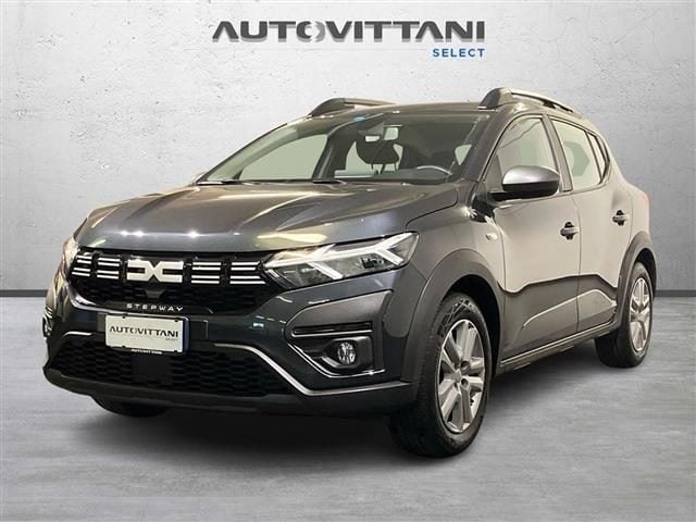 Dacia Sandero Stepway 1.0 tce Comfort 90cv cvt, del 2023, 57.980 km, in vendita a Como (CO)