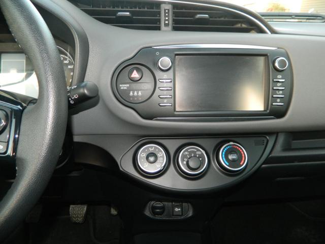 Toyota Yaris 1.0 Benz 72CV 5P E6 - UNIPRO TAGLIANDATA - foto 3 di 4