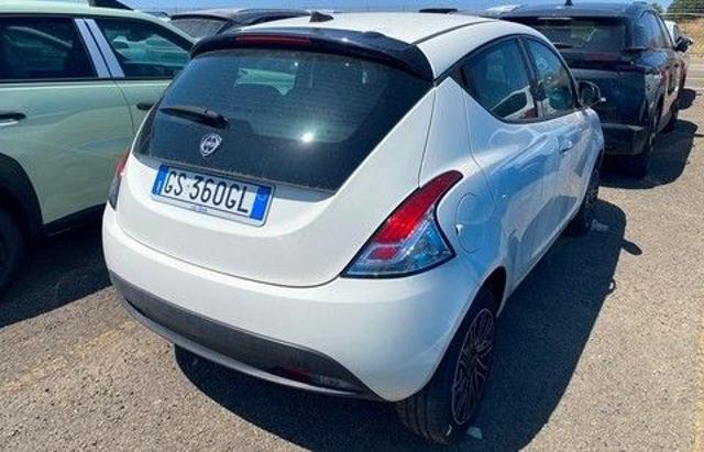 Lancia Ypsilon 1.0 FireFly 70CV HYBRID ORO - KM ZERO ITALIANA - foto 3 di 4
