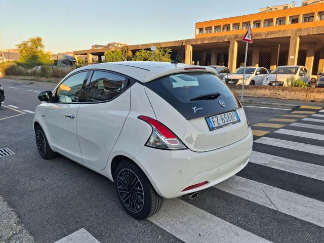 Lancia Ypsilon 1.2 Benz 69CV GOLD E6 - UNIPRO TAGLIANDATA - foto 4 di 4