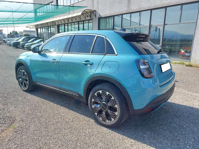 Fiat 600 Hybrid 110 CV DCT MHEV La Prima - foto 2 di 4