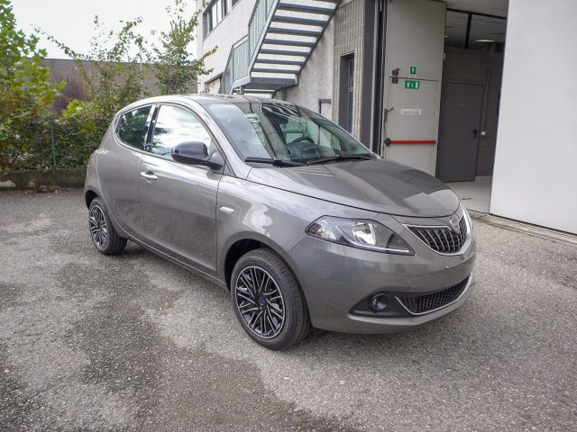 Lancia Ypsilon 1.0 FireFly 5 porte S&S Hybrid Gold km.0!! km 0 a GRASSOBBIO