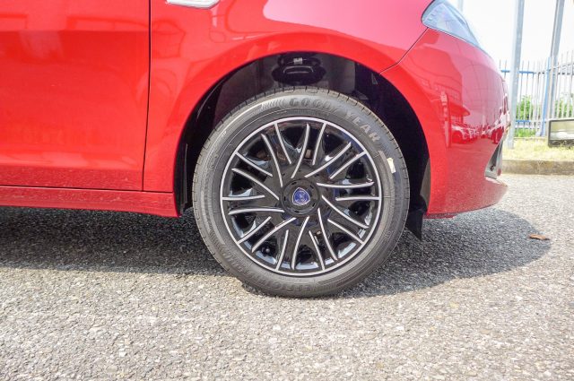 Lancia Ypsilon 1.0 FireFly 5 porte S&S Hybrid Gold km.0!! km 0 a GRASSOBBIO