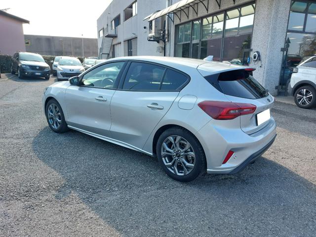 Ford Focus 1.0 EcoBoost Hybrid 125 CV 5p. ST-Line - foto 2 di 4