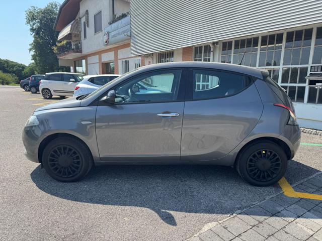 Lancia Ypsilon III 1.0 FireFly 70Cv 5p S&S Hybrid Silver - foto 4 di 4