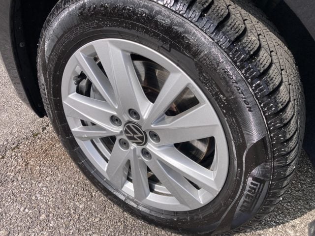 Volkswagen Touran 2.0 TDI 150CV DSG Business BMTech, del 2021, 133.630 km, in vendita a San Stino Di Livenza (VE)