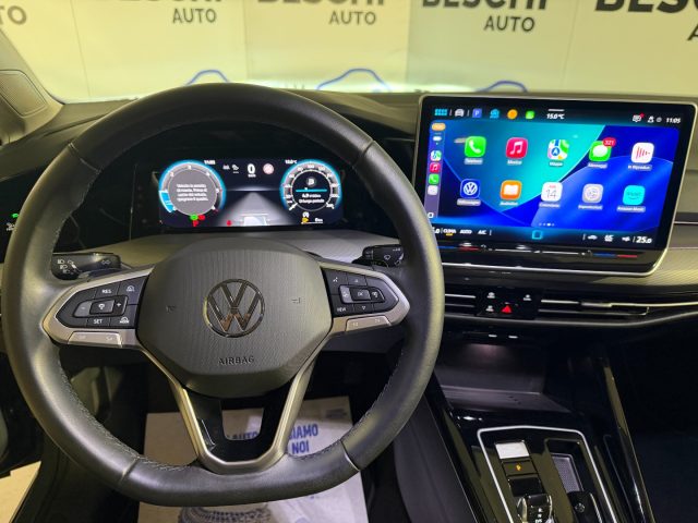 Volkswagen Golf 2.0 TDI 150 CV DSG SCR Style, del 2025, 27.000 km, in vendita a Lonato Del Garda (BS)