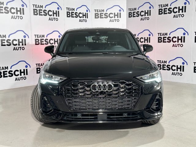 Audi Q3 Sportback 35 TFSI S tronic Identity Black - foto 2 di 4