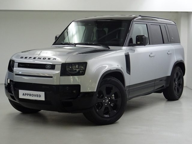 Land Rover Defender 110 3.0D I6 250 CV AWD Auto X-Dynamic SE usato a TAVERNERIO