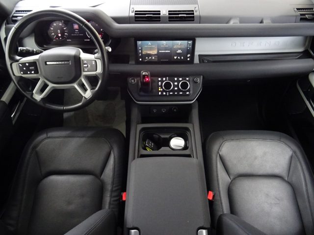 Land Rover Defender 110 3.0D I6 250 CV AWD Auto X-Dynamic SE - foto 4 di 4
