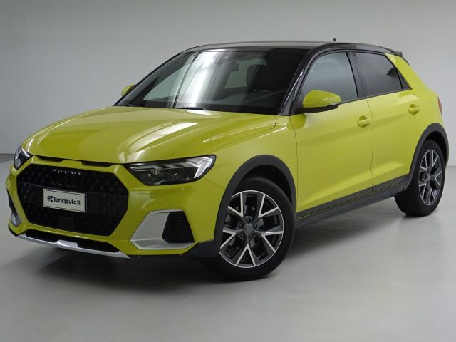Audi A1 citycarver 30 TFSI S tronic S-LINE usato a TAVERNERIO