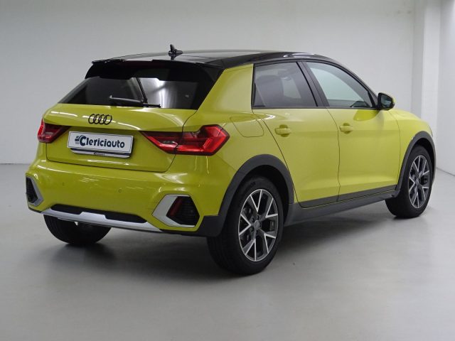 Audi A1 citycarver 30 TFSI S tronic S-LINE - foto 2 di 4
