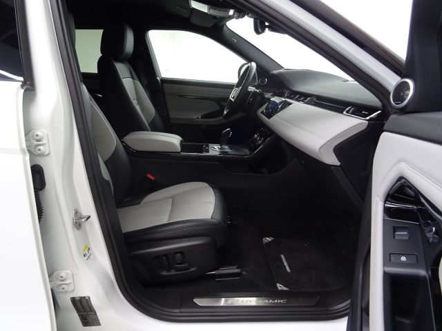 Land Rover Range Rover Evoque 2.0D I4 163 CV AWD Auto R-Dynamic SE - foto 3 di 4