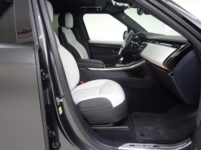 Land Rover Range Rover Sport 3.0D l6 300 CV Dynamic SE - foto 3 di 4