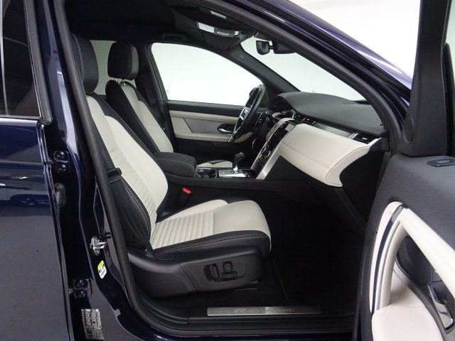 Land Rover Discovery Sport 2.0 TD4 163 CV AWD Auto R-Dynamic SE - foto 3 di 4