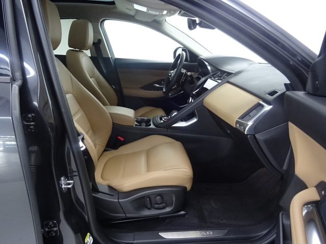 Jaguar E-Pace 2.0D I4 163 CV AWD Auto SE - foto 3 di 4