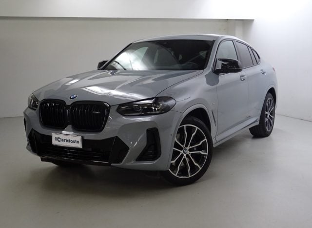 BMW X4 xDrive M40i 48V, del 2023, 44.989 km, in vendita a Tavernerio (CO)